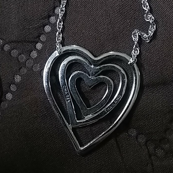Beautiful solid silver heart necklace - Picture 6 of 6